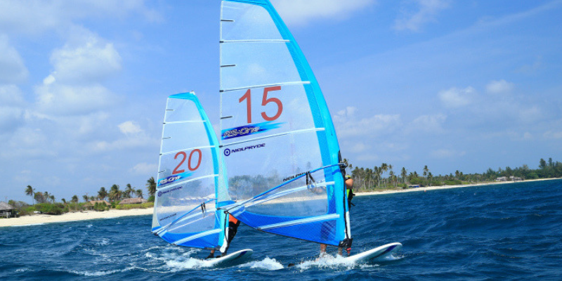 Constant Wind Sailing School