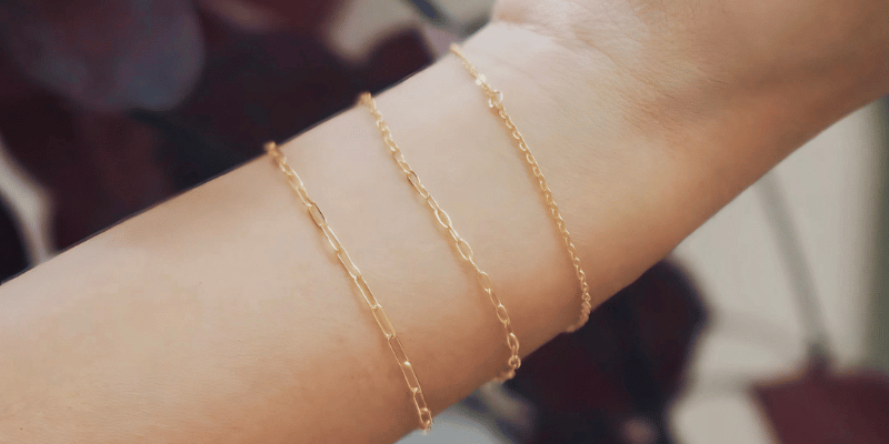 Eternalize gold chains