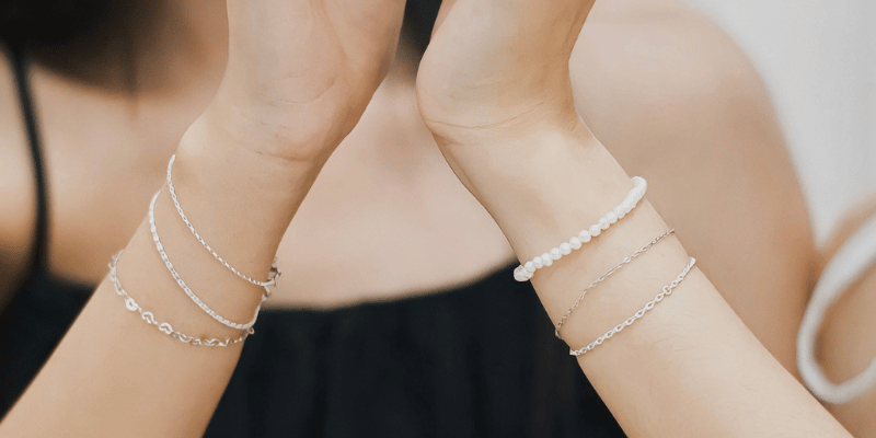 Eternalize silver chains