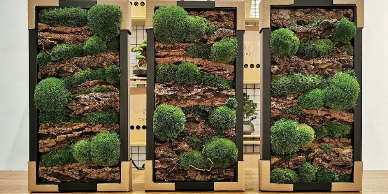 The Mossiah moss panel