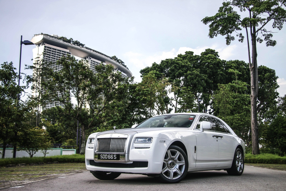 Rolls Royce Ghost One Way Or Airport Transfer Drive A Ferrari The Rolls Royce Ghost Is A Luxury Saloon From Motor Cars Ng 6 6l V12 Twin Turbo Engine Nameplate Named In Honor Of